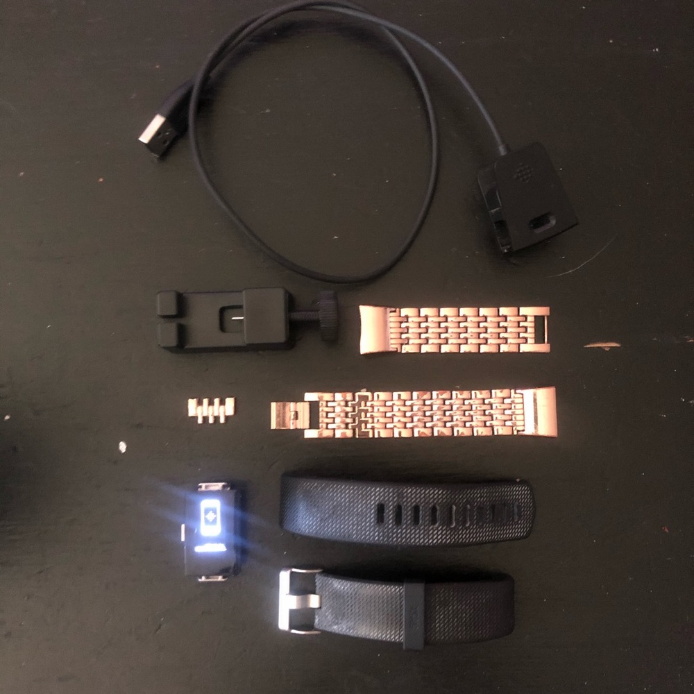 Fitbit Charge 2 bundle
